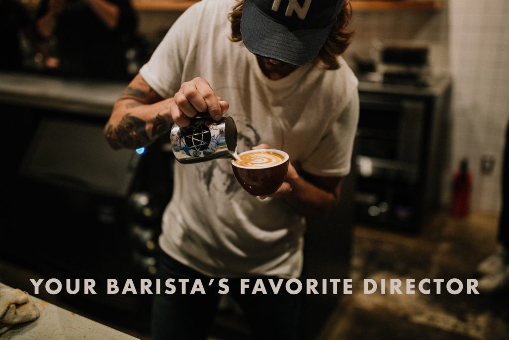 Eigene Illustration: Barista bereitet Kaffee zu. Photo by Benjaminrobyn Jespersen on Unsplash